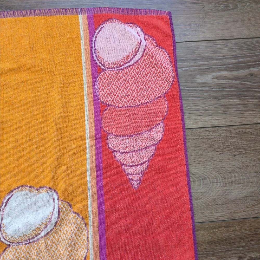 Vintage Striped Sea Sheel Beach Towel Bold Retro Coastal Funky Bright 28 x 52